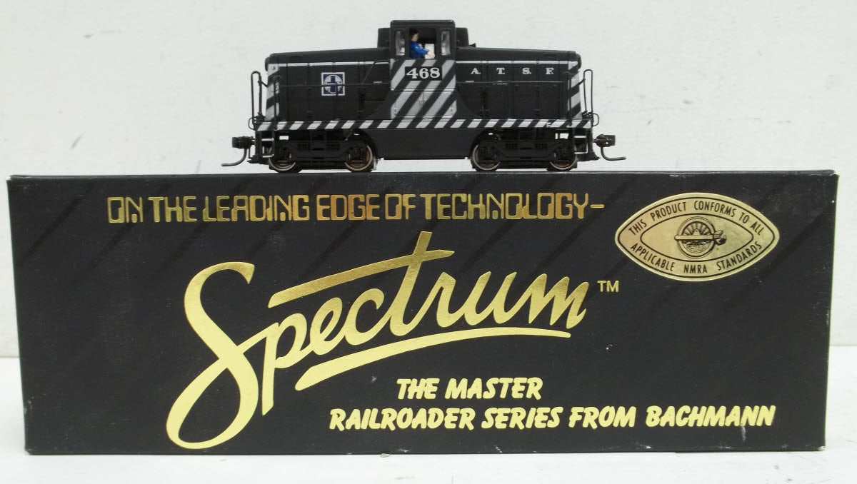 Bachmann 41-0801-02 HO Santa Fe GE 44 Ton Switcher #468