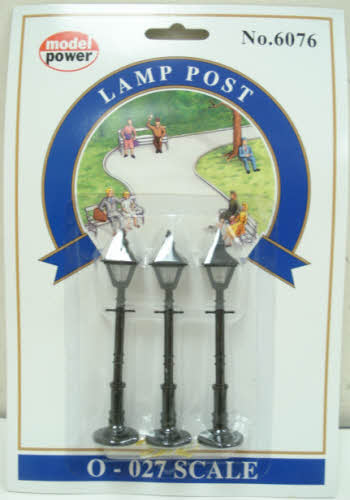 Model Power 6076 O Scale Square Head Gas Lamp Posts (Set of 3)