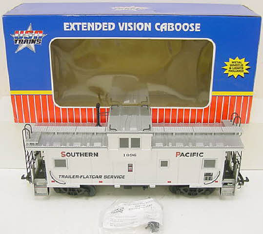 USA Trains 12102 G Southern Pacific Illuminated Caboose - Metal Wheels