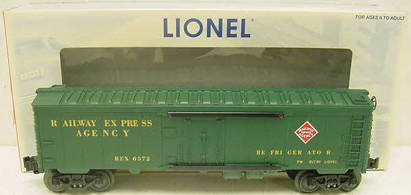 Lionel 6-19567 O Gauge PWC Railway Express Agency Reefer Car #6572