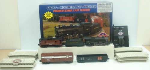 Atlas 1009000 Atlas O Scale 1009000 3-Rail Pennsylvania Fast Freight Train Set