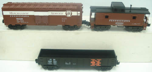 Atlas 1009000 Atlas O Scale 1009000 3-Rail Pennsylvania Fast Freight Train Set