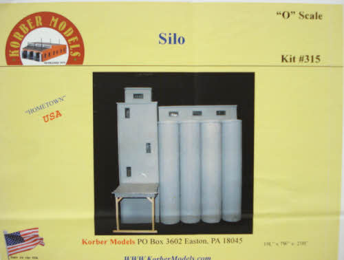 Korber 315 O Scale Grain Elevator with 8 Silos Building Kit