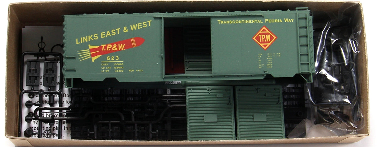 Accurail 5931 HO Toledo, Peoria & Western 40' PS-1 Steel Boxcar Kit