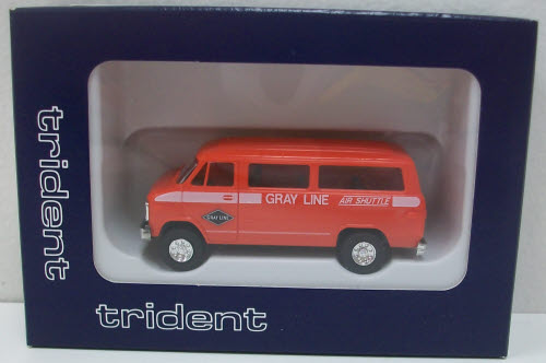 Trident Miniatures 90071HO Personnel Van Air Shuttle