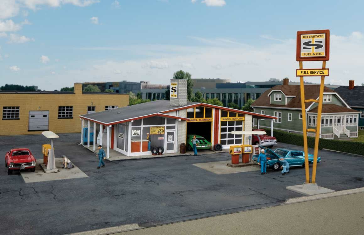 Walthers 933-3541 HO Scale Vintage Gas Station Building Kit