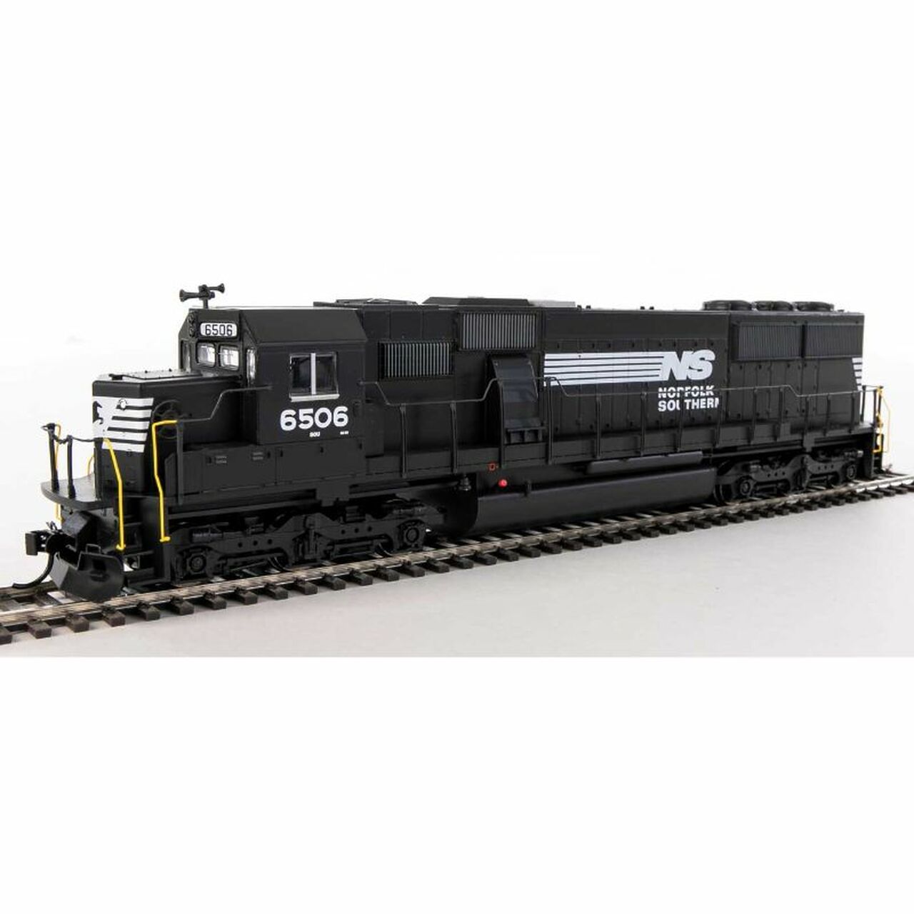 Walthers 910-20375 HO NS SD50 Diesel Locomotive with ESU Sound/DCC #6506