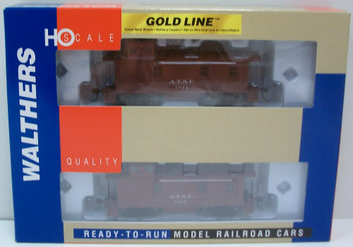 Walthers 932-27582 HO AT&SF Santa Fe 1300 Series  Wood Caboose (Set of 2)