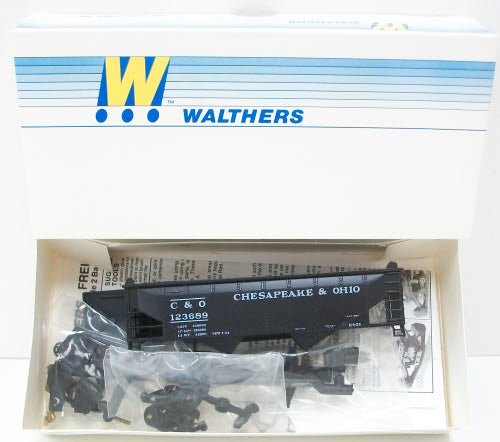 Walthers 932-2952 HO C&O 36' Offset Hopper Kit