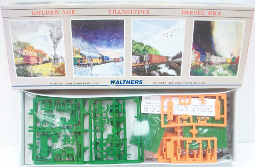Walthers 932-3932 HO Burlington Northern Spine Car Kit #637555