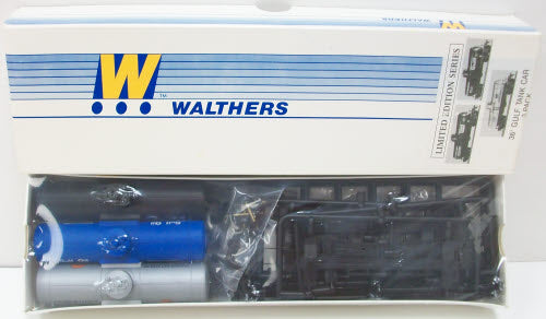 Walthers 932-9070 HO Scale 36' Gulf Tank Car Plastic Kit (Set of 3)