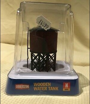 Walthers 3830 Wooden Water Tank
